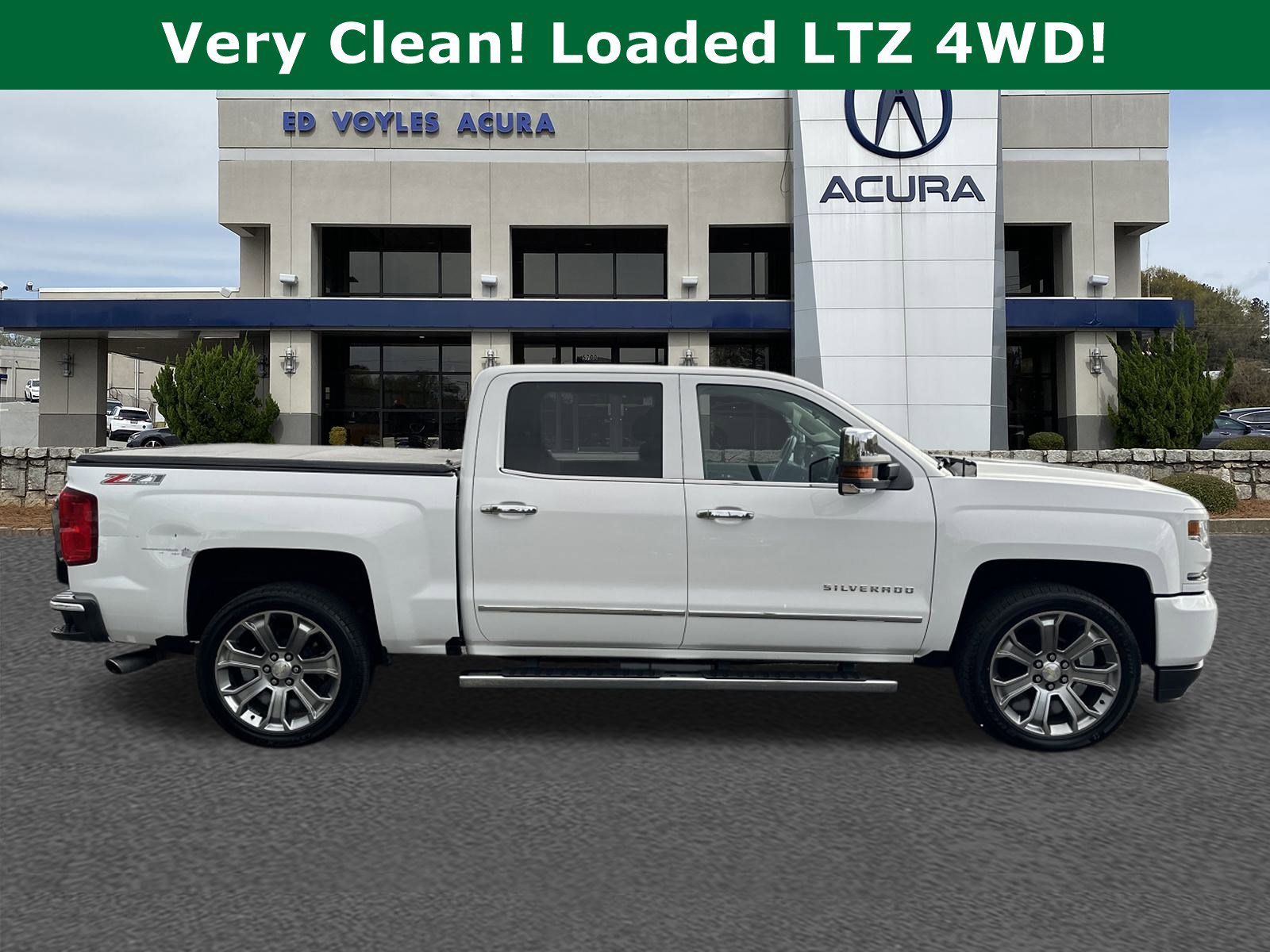 2017 Chevrolet Silverado 1500 LTZ photo 4