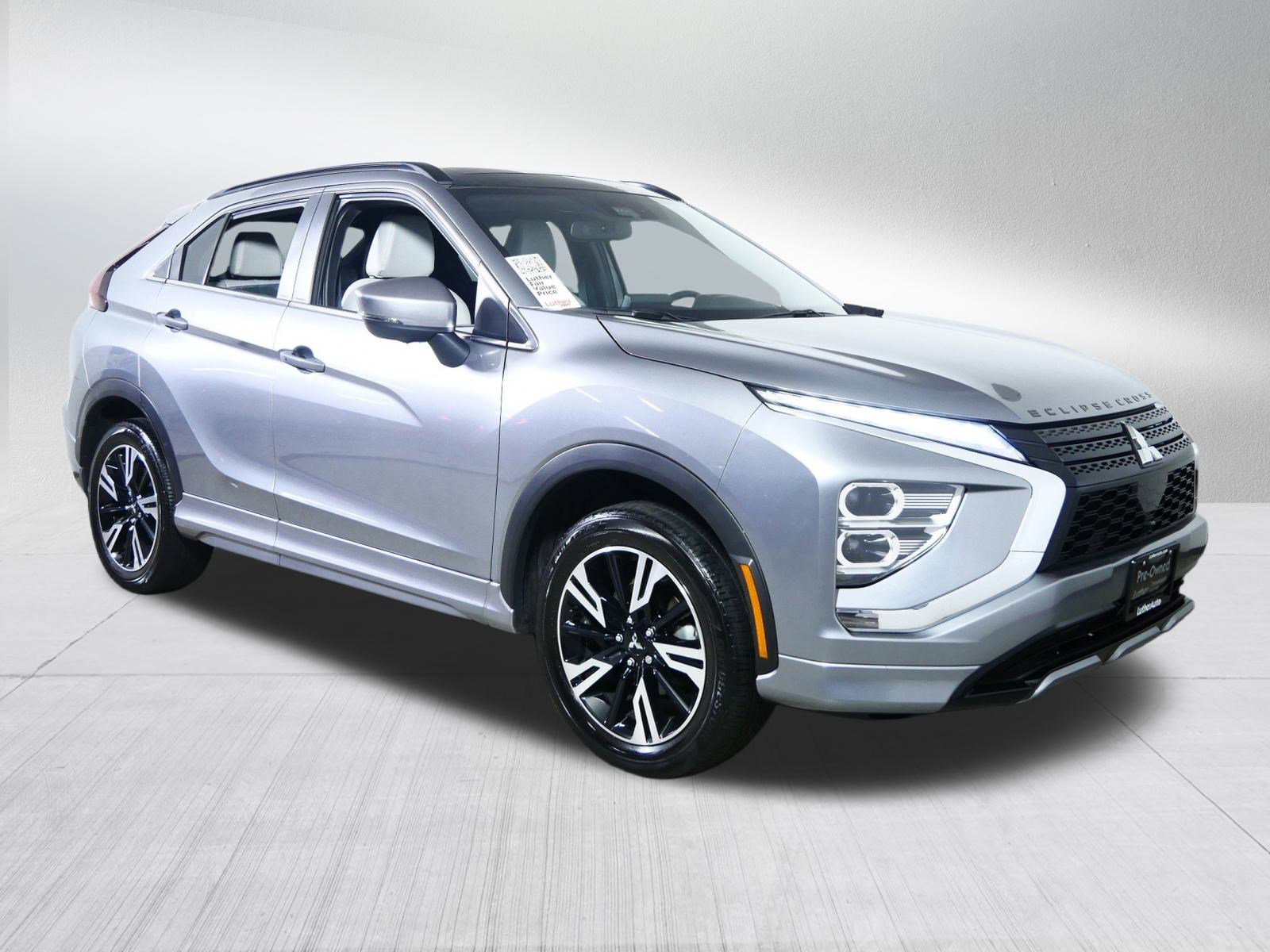 2023 Mitsubishi Eclipse Cross SEL's photo
