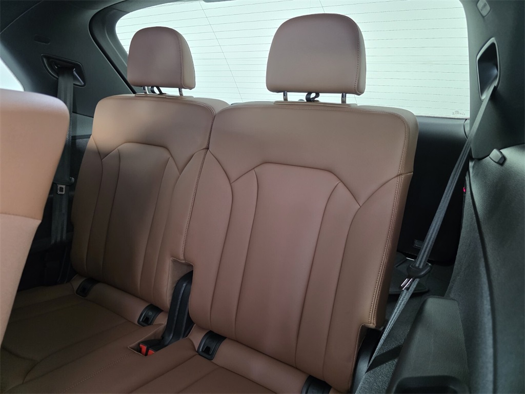 2025 Audi Q7 55 Premium photo 15