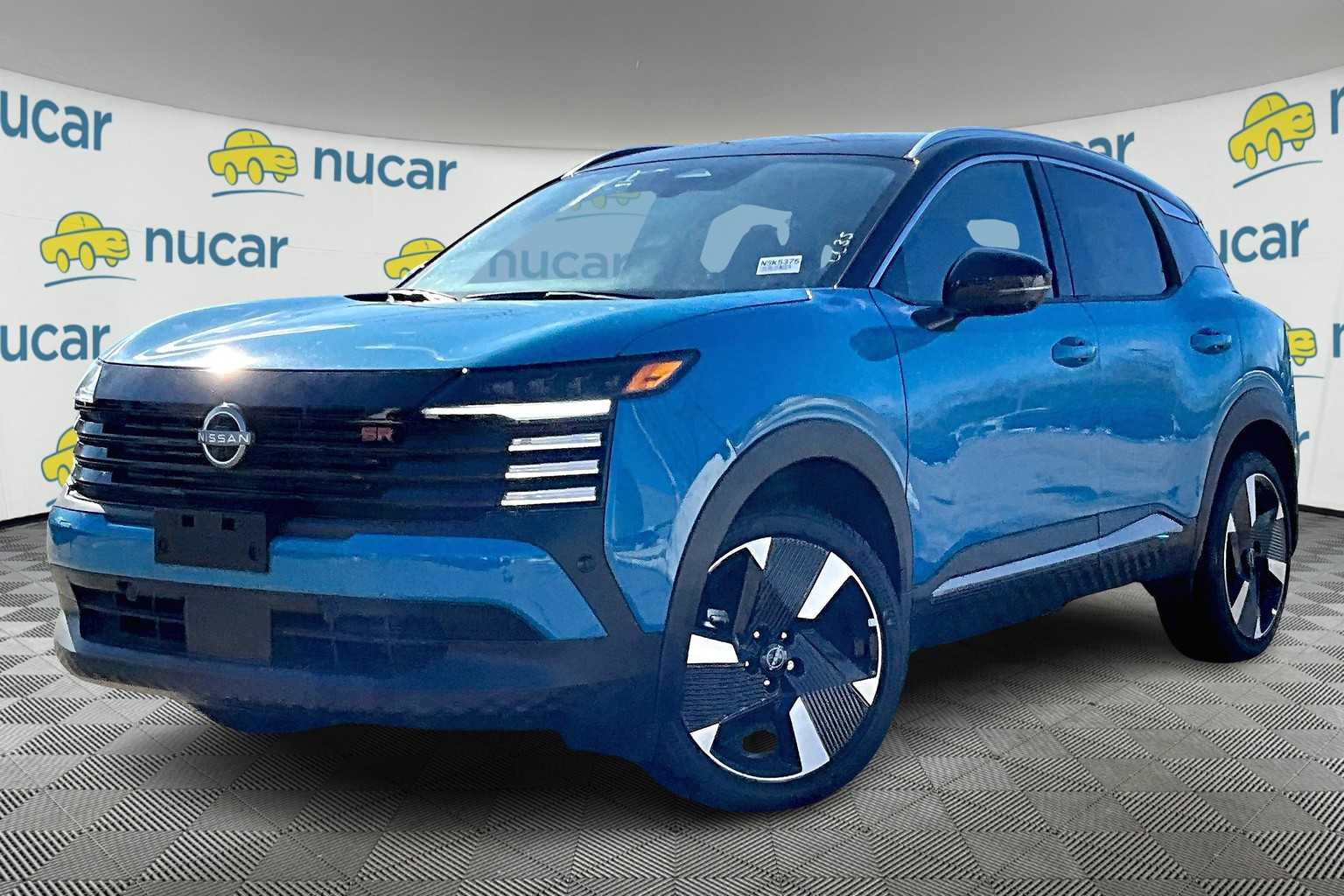 2025 Nissan Kicks SR photo 2