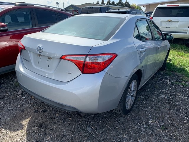 2015 Toyota Corolla LE Plus photo 3