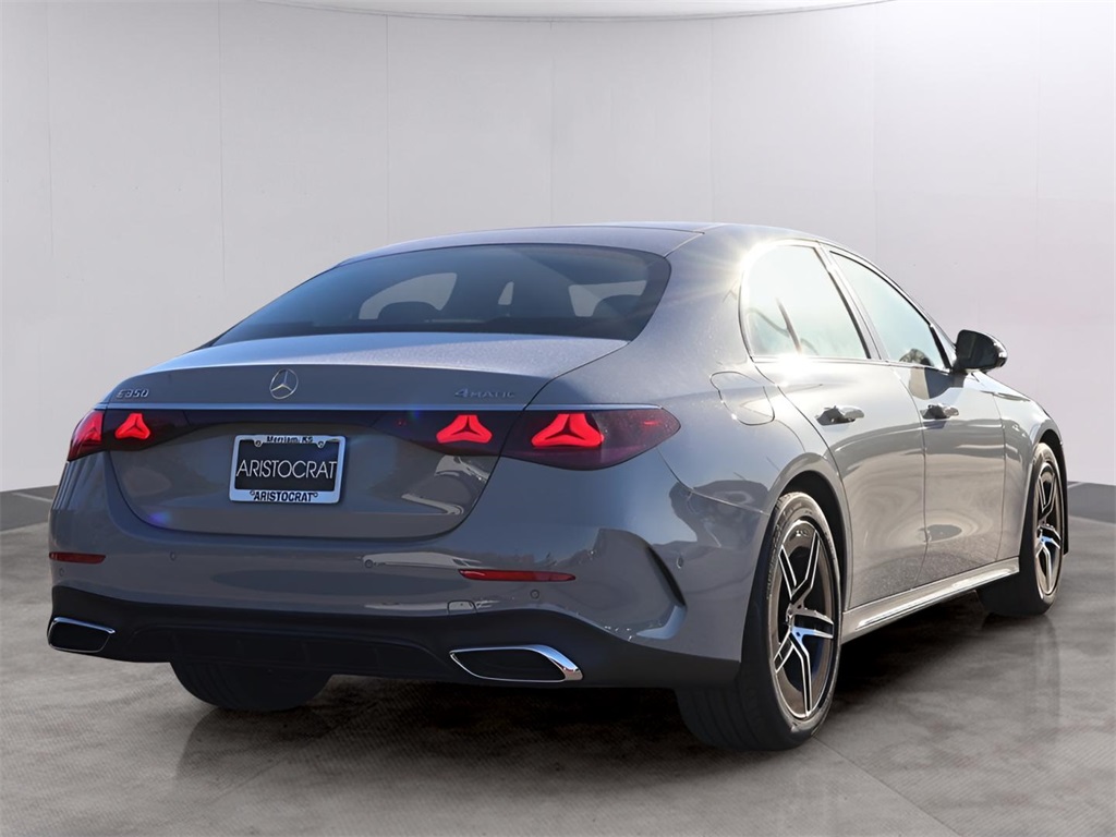 2026 Mercedes Benz E 350 4MATIC photo 4