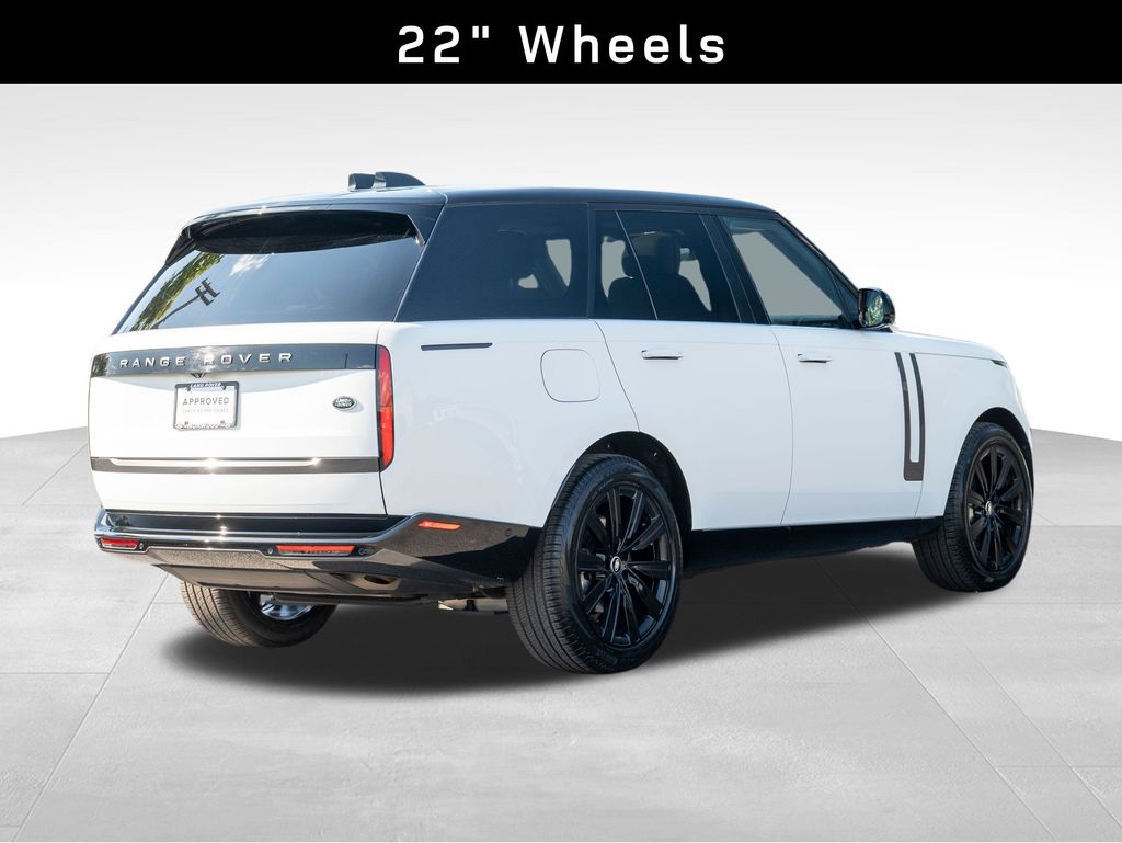 2023 Land Rover Range Rover SE photo 3