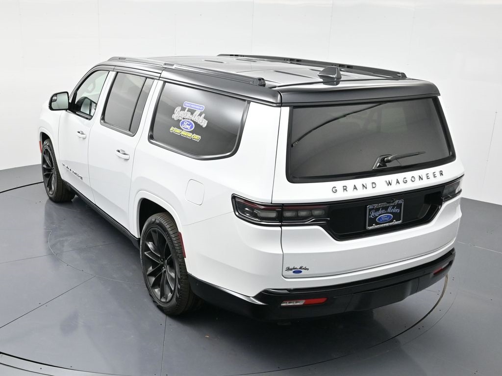 2024 Jeep Wagoneer L Series III photo 35