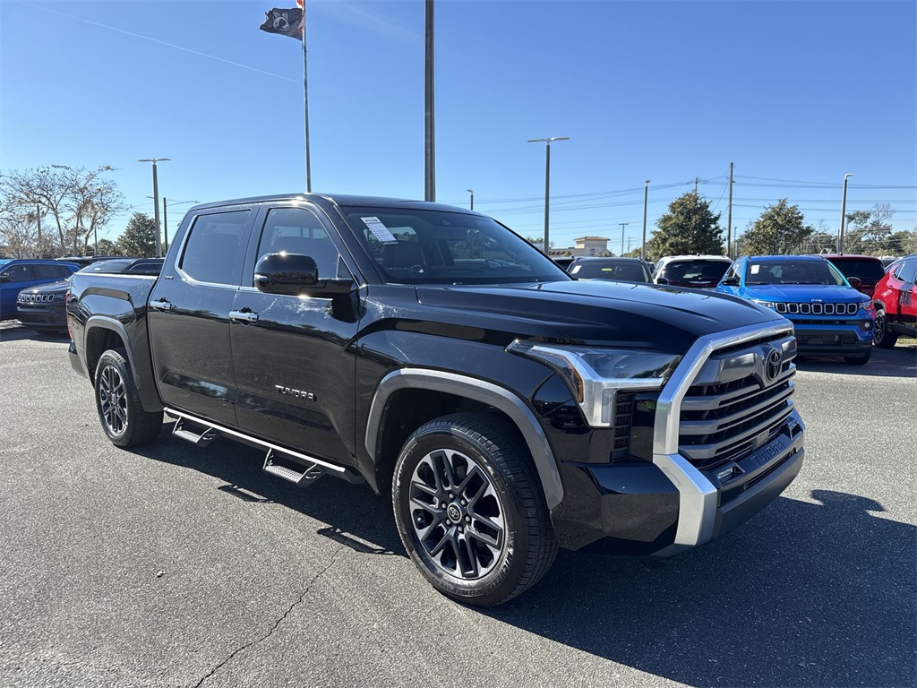 2023 Toyota Tundra Limited's photo
