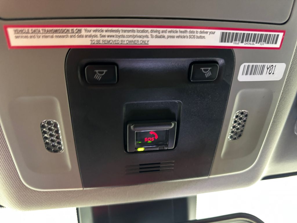 2023 Toyota Camry SE photo 27