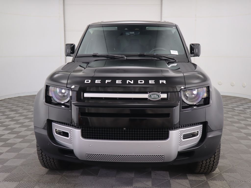 2024 Land Rover Defender 110 S photo 2