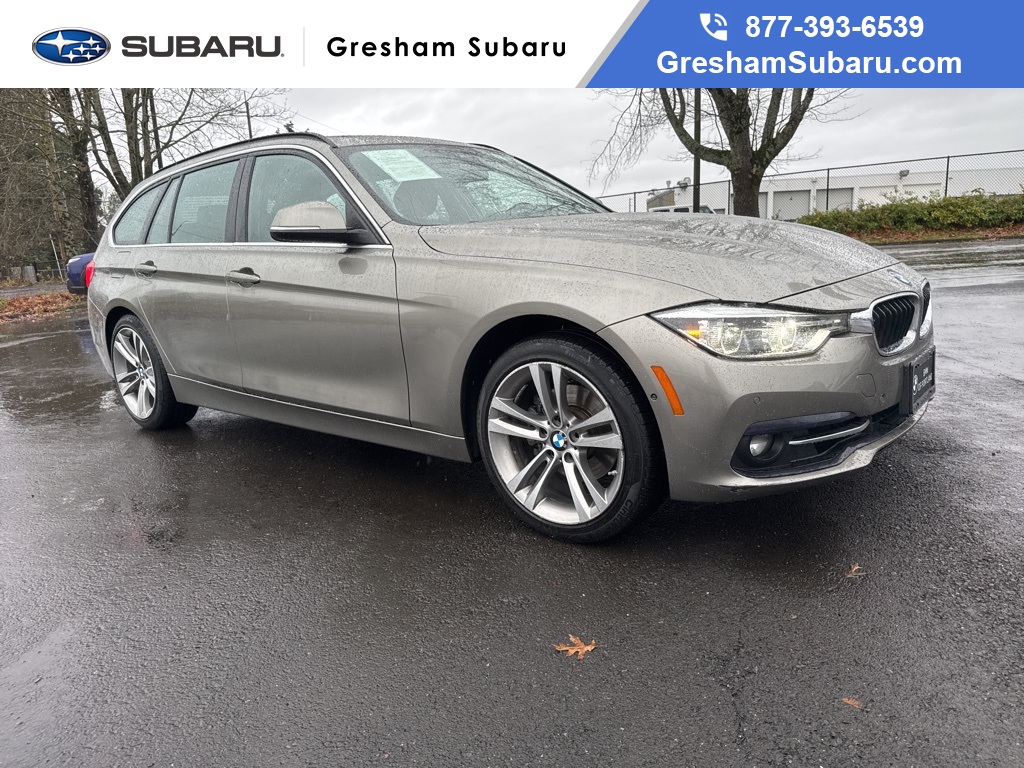 2017 BMW 3 Series 330i's photo