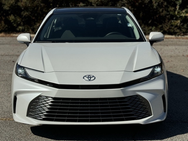 2025 Toyota Camry XLE photo 3