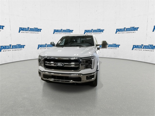 2025 Ford F-150 Lariat photo 3