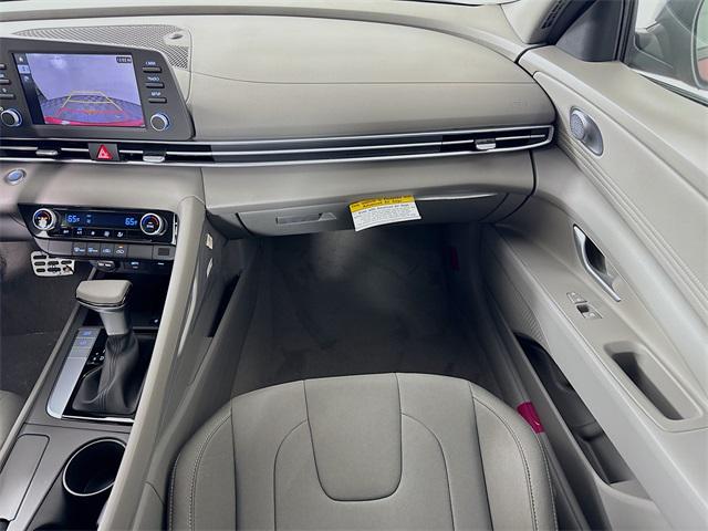 2025 Hyundai Elantra SEL Sport photo 27