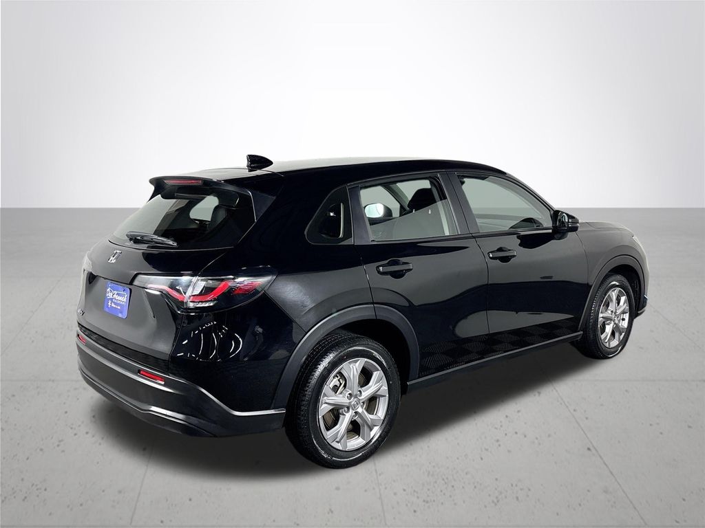 2023 Honda HR-V LX photo 3