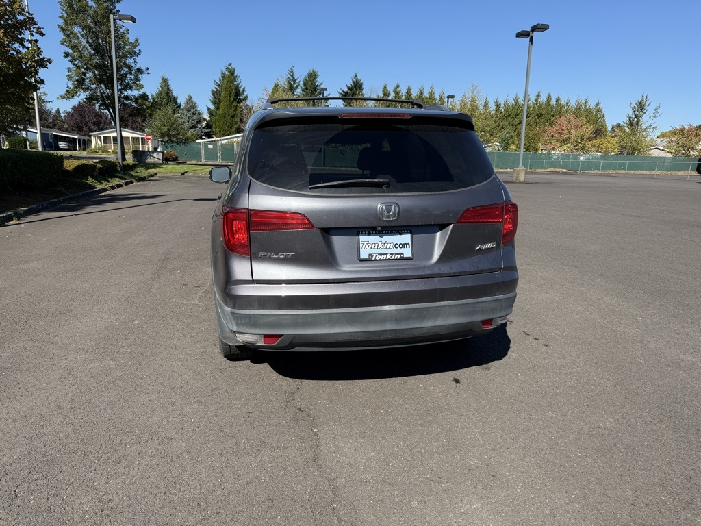 2016 Honda Pilot LX photo 4