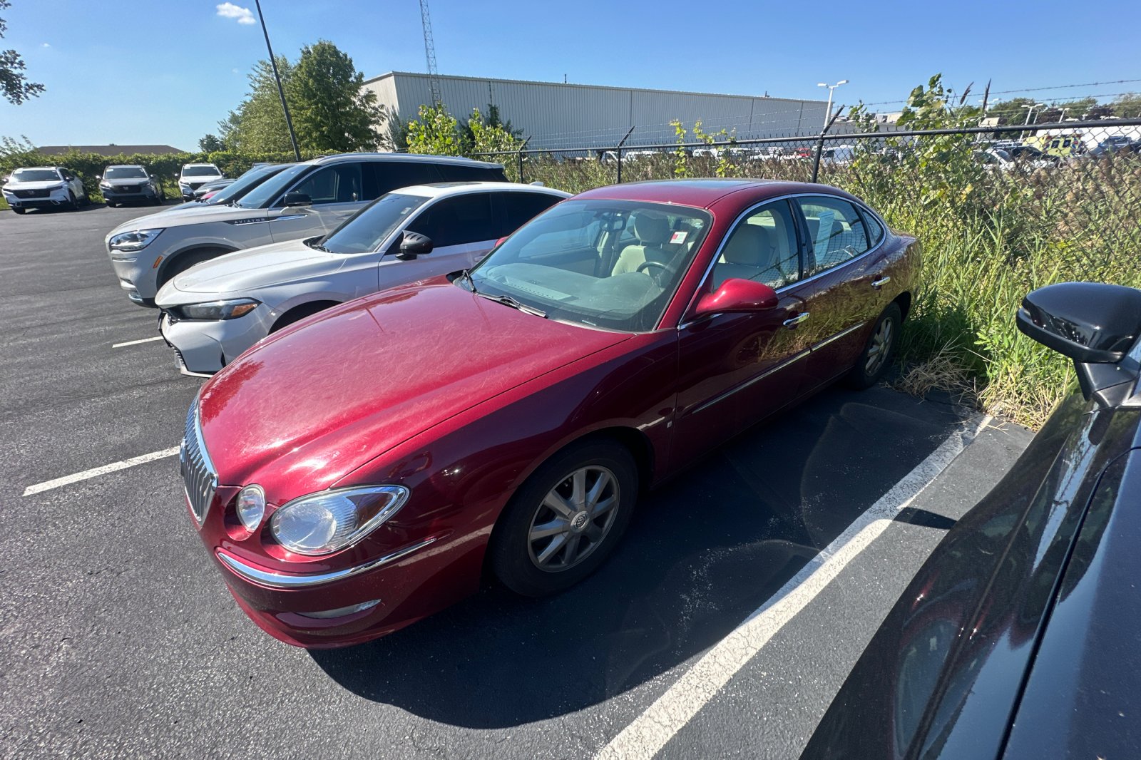 Used 2009 Buick LaCrosse CXL with VIN 2G4WD582091242284 for sale in Highland, IN