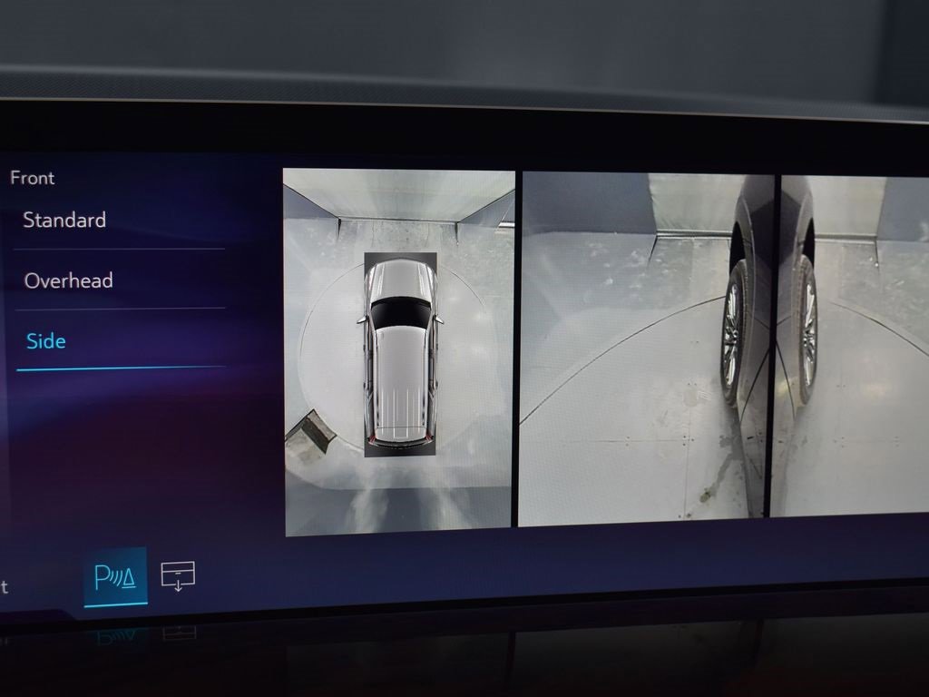 2025 Cadillac Escalade Sport Platinum photo 18