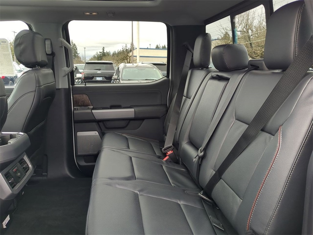 2024 Ford F-350 Lariat photo 26