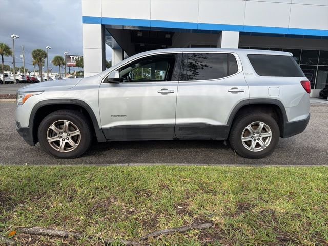 2017 Gmc Acadia SLE photo 3