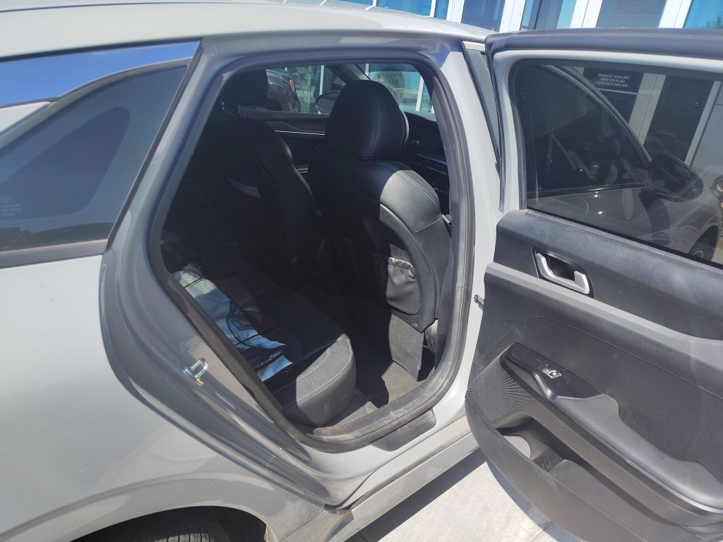 2022 Kia K5 GT-Line photo 16