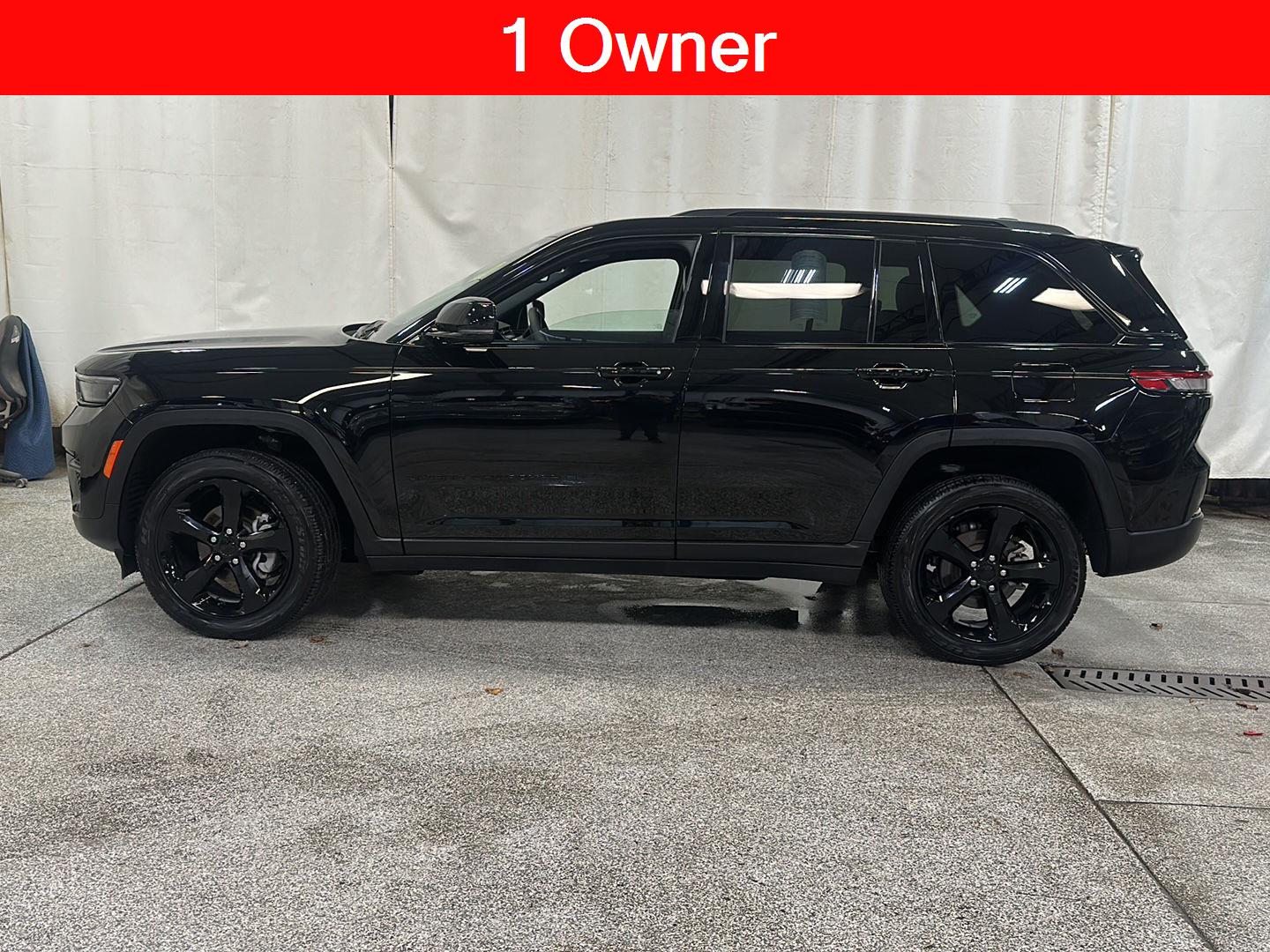 Certified 2023 Jeep Grand Cherokee Altitude with VIN 1C4RJHAG4PC595166 for sale in Waconia, Minnesota