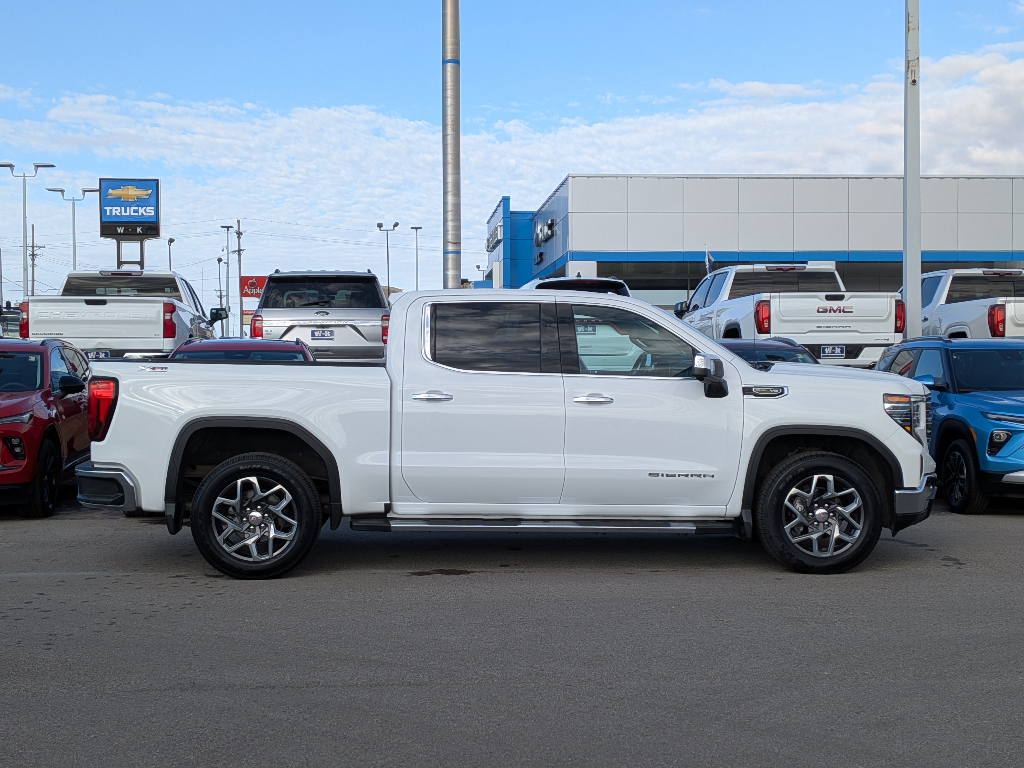 Used 2024 GMC Sierra 1500 SLT with VIN 1GTUUDED8RZ168308 for sale in Kansas City