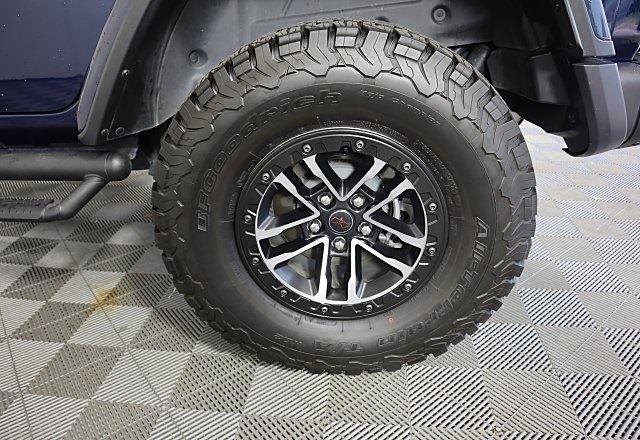 2025 Jeep Wrangler Rubicon X photo 14