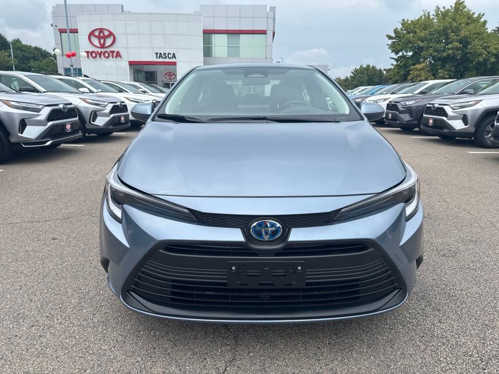 Used 2024 Toyota Corolla LE with VIN JTDBCMFE6R3042890 for sale in Northfield, Minnesota