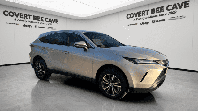 2021 Toyota Venza LE's photo