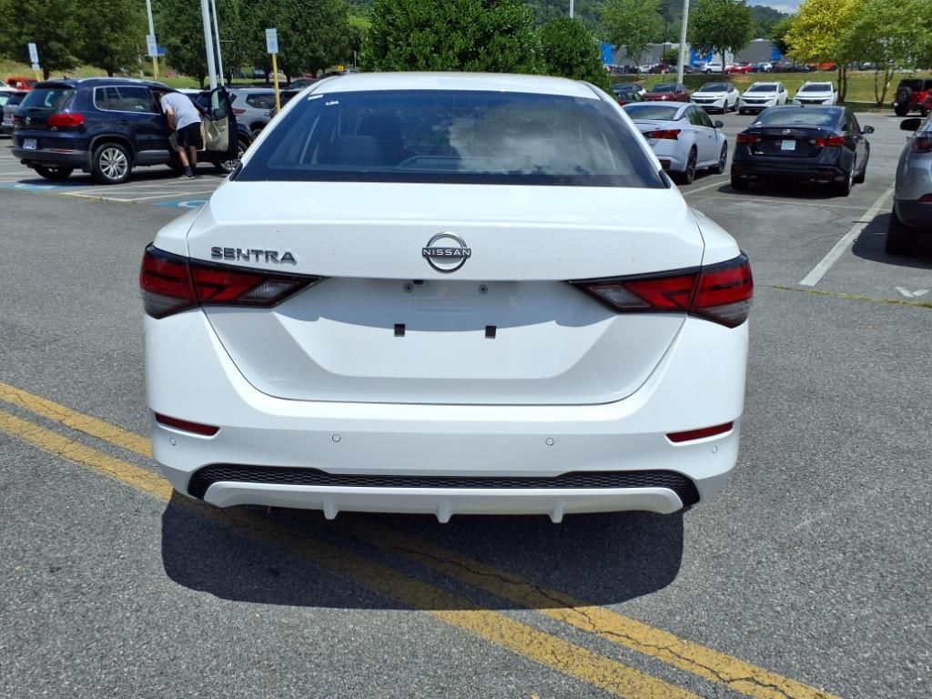2025 Nissan Sentra S photo 4