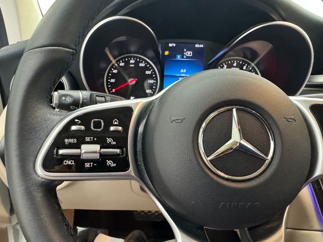 2022 Mercedes Benz GLC 300 photo 16