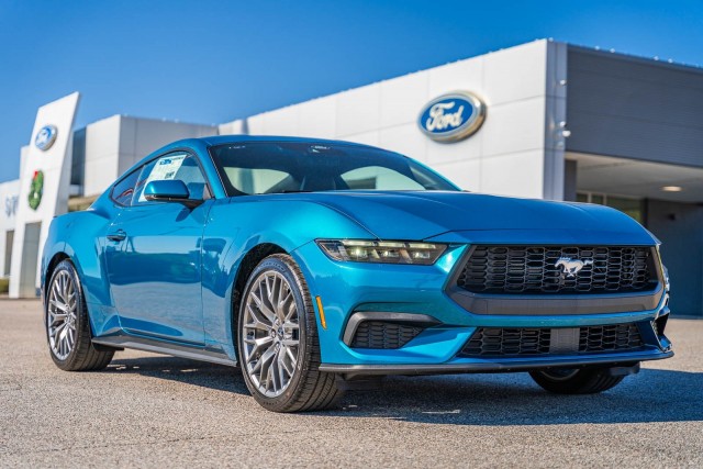 2026 Ford Mustang EcoBoost Premium's photo