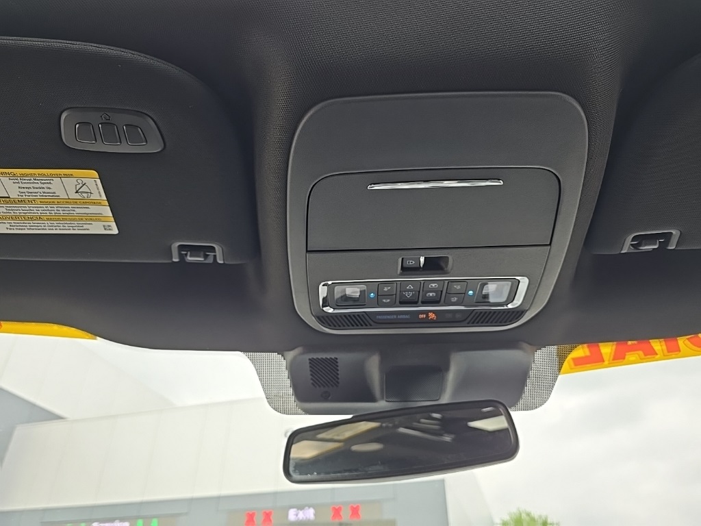 2022 Ford F-150 Platinum photo 19