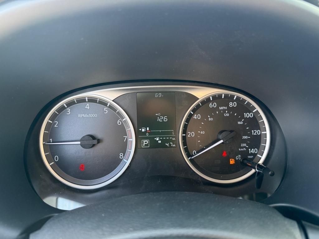 2025 Nissan Kicks Play S photo 13