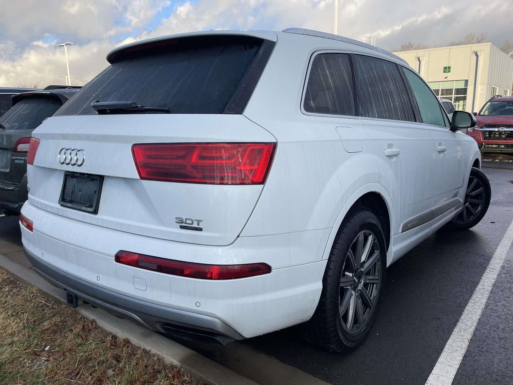 2018 Audi Q7 Prestige photo 4