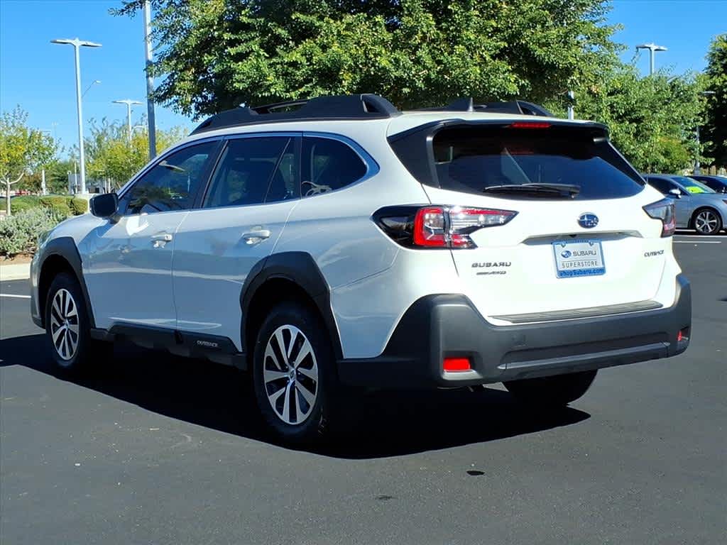2025 Subaru Outback Base photo 3