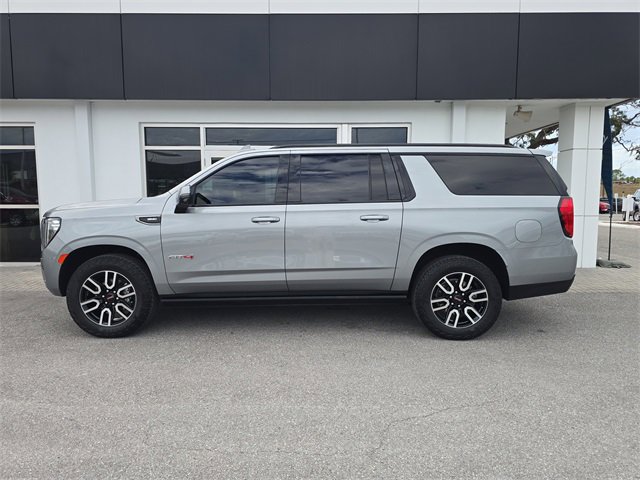 2024 Gmc Yukon XL AT4 photo 3