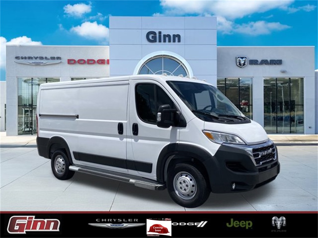 Used 2023 White Ram Base image 1