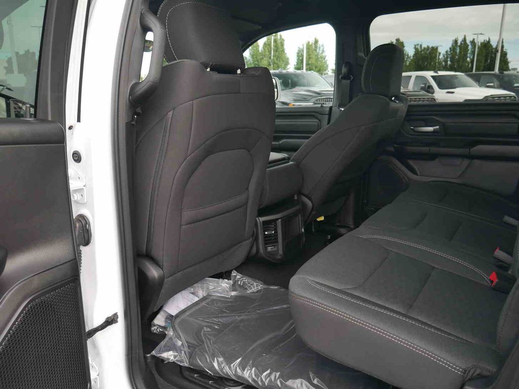 2026 Ram 1500 Tradesman photo 11