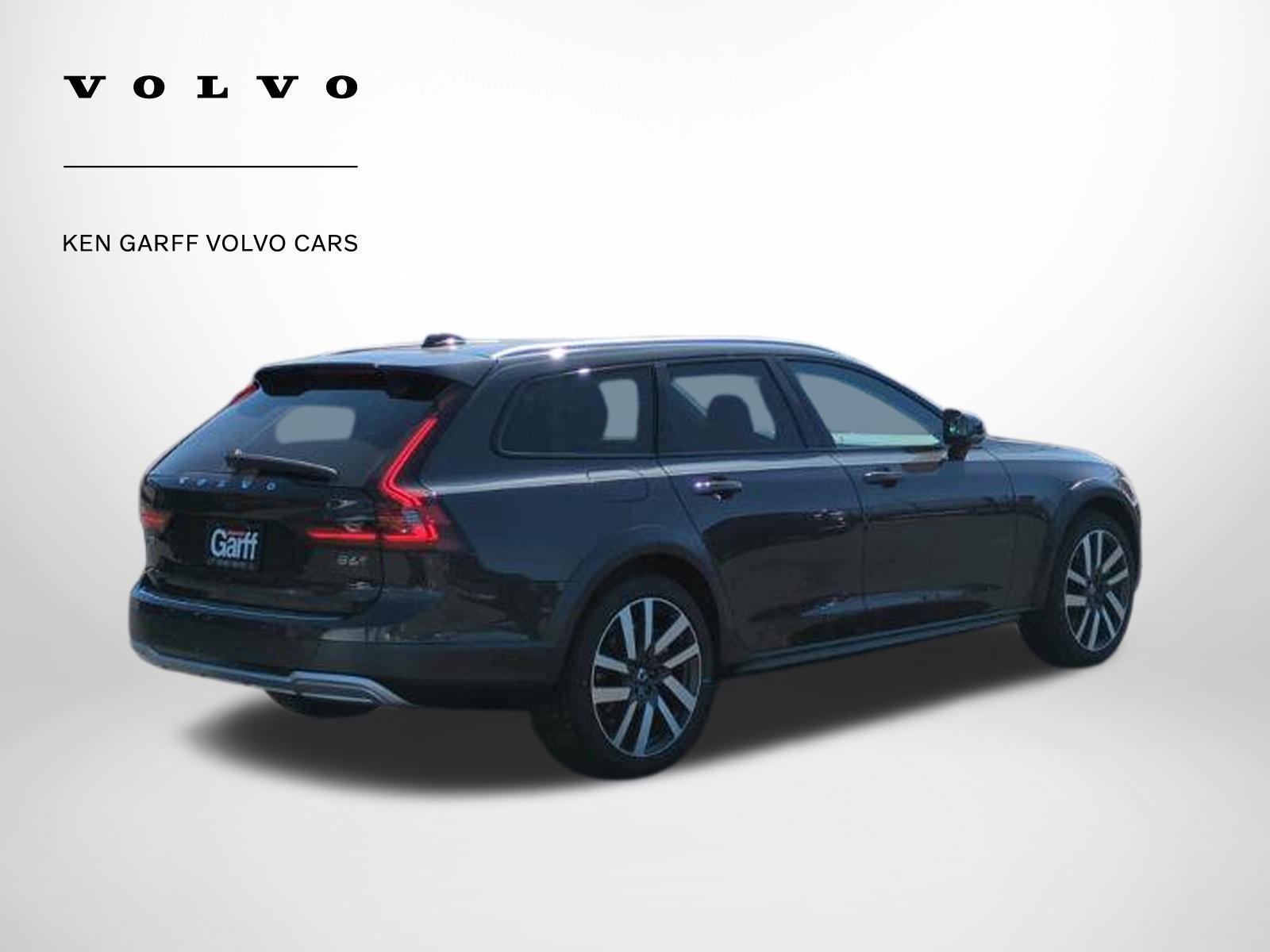 2025 Volvo V90 Cross Country photo 3