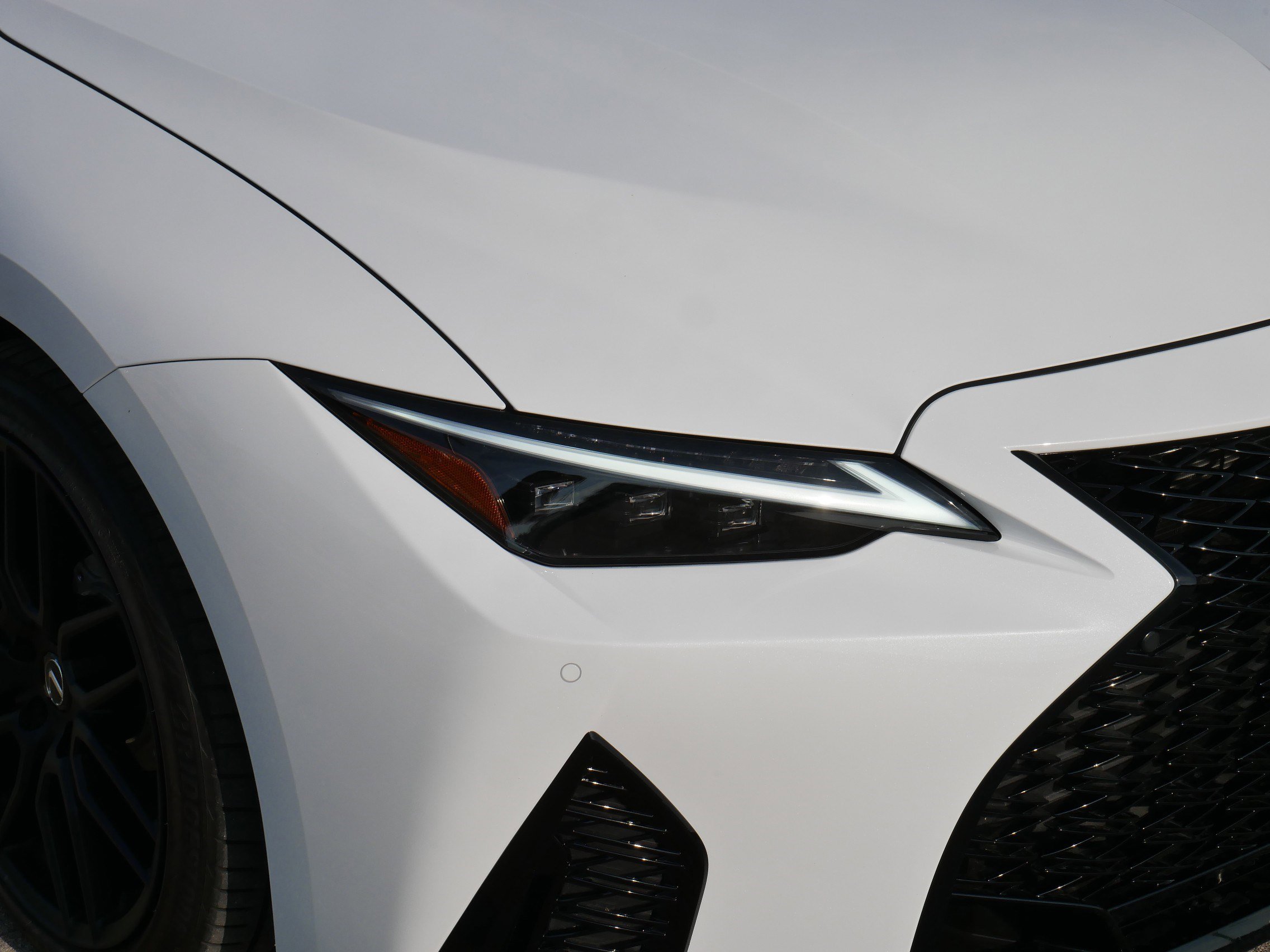 2024 Lexus IS 500 F SPORT Performance photo 16