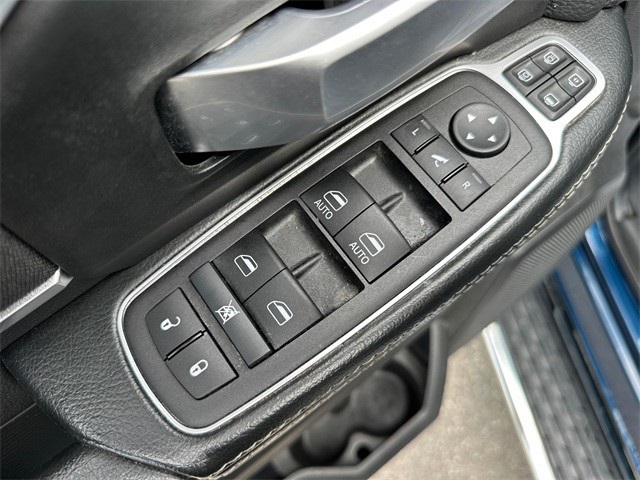 2024 Ram 2500 Big Horn photo 25