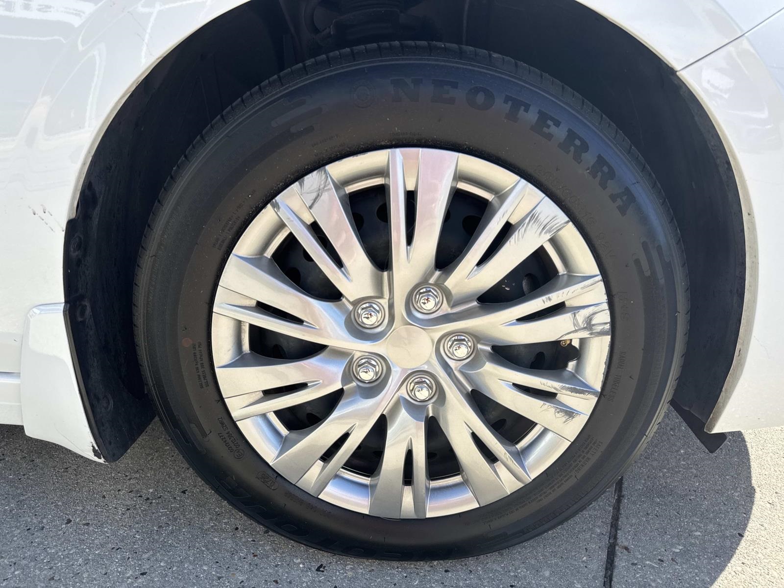 2024 Nissan Sentra S photo 3