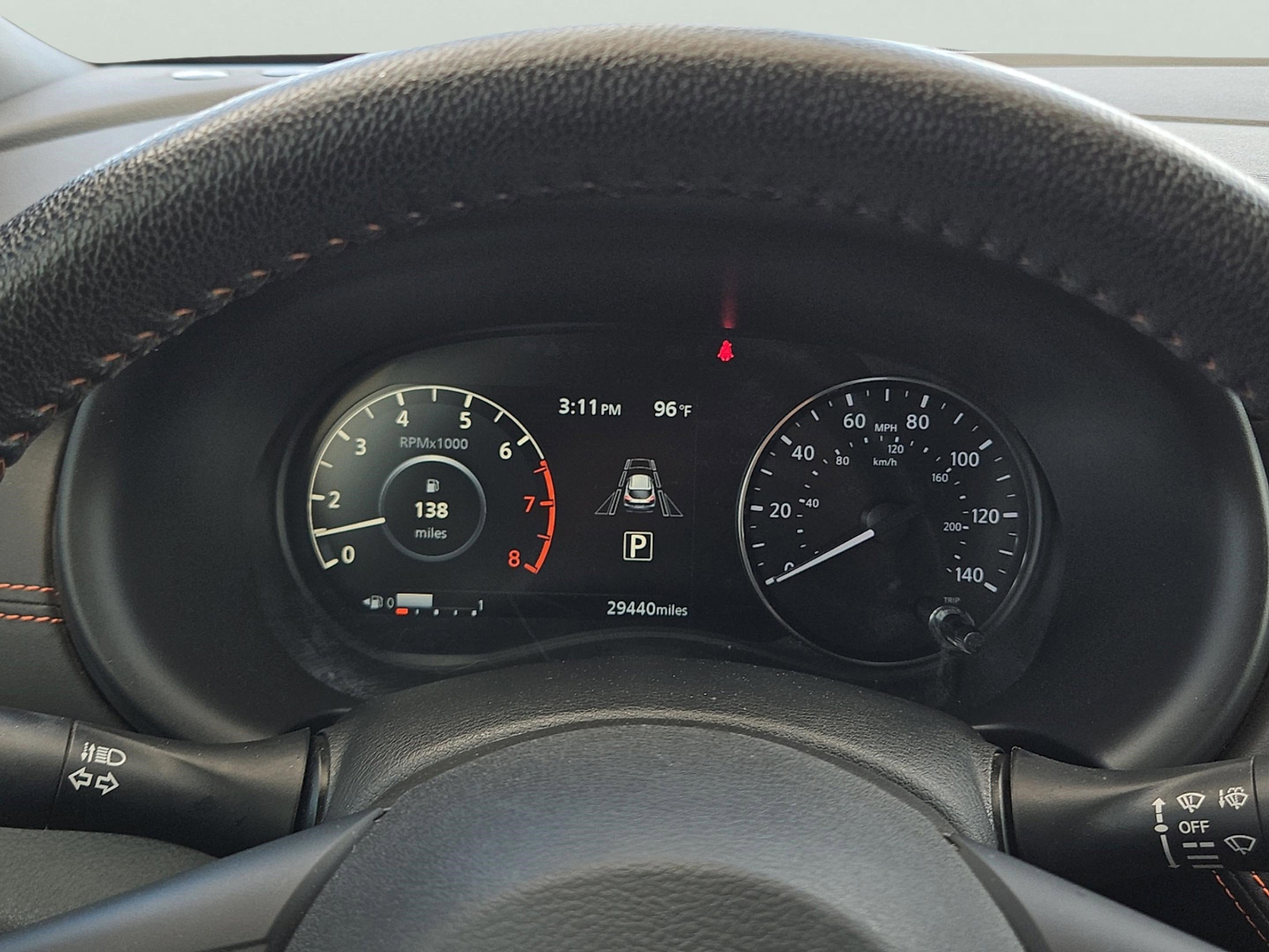 2023 Nissan Kicks SR photo 16
