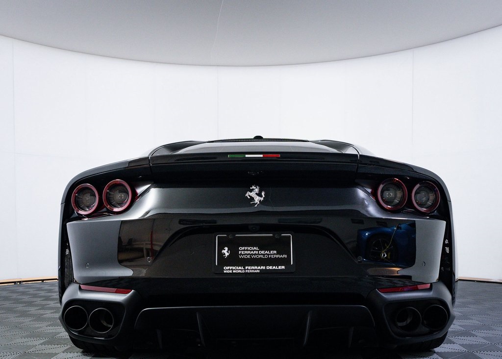 2020 Ferrari 812 Superfast Base photo 9