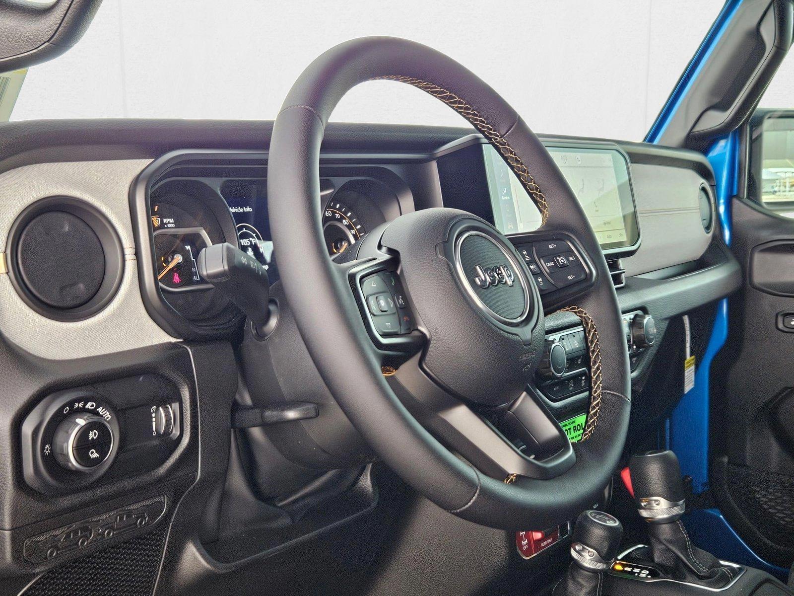 2025 Jeep Gladiator Willys photo 3