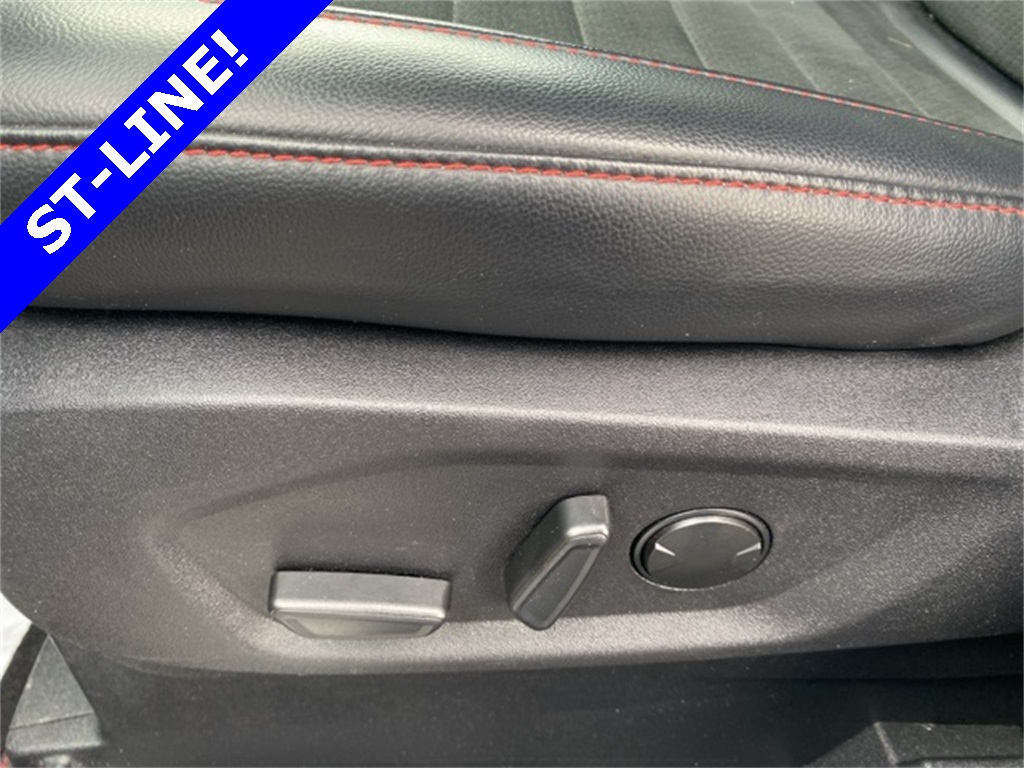 2024 Ford Edge ST photo 20