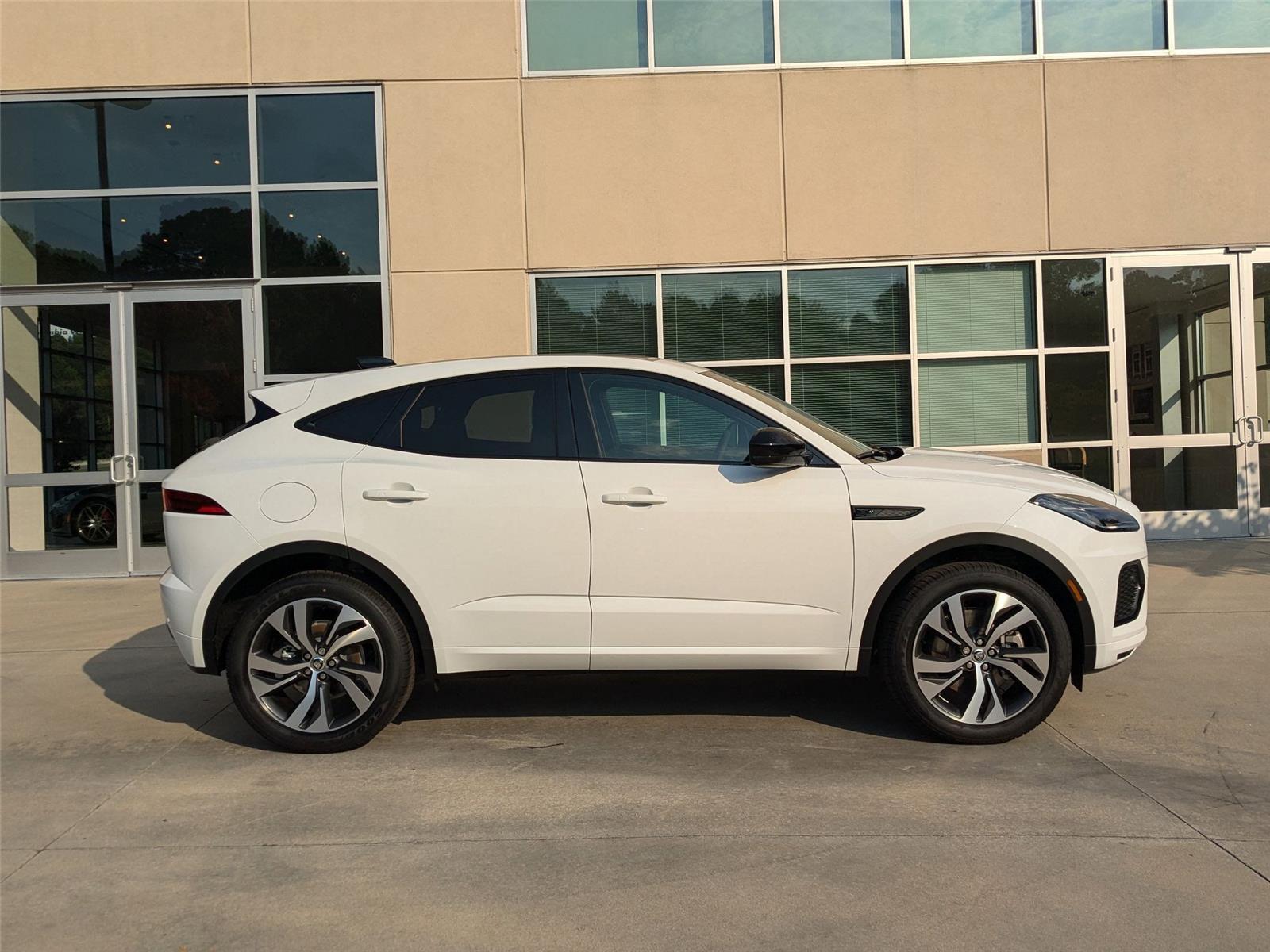2024 Jaguar E-PACE R-Dynamic SE photo 4
