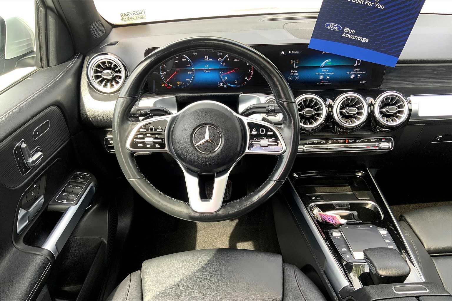 2023 Mercedes Benz GLB 250 4MATIC photo 5