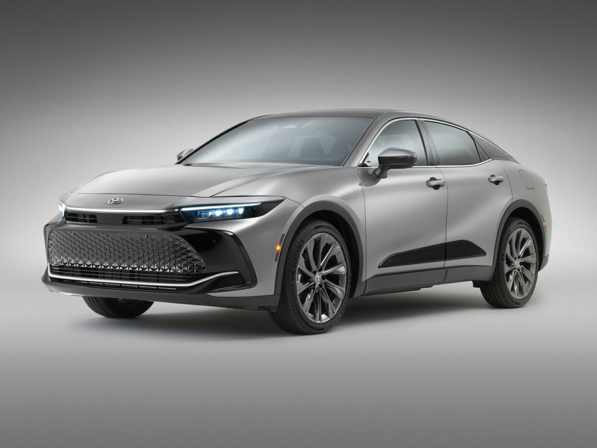 2023 Toyota Crown XLE's photo