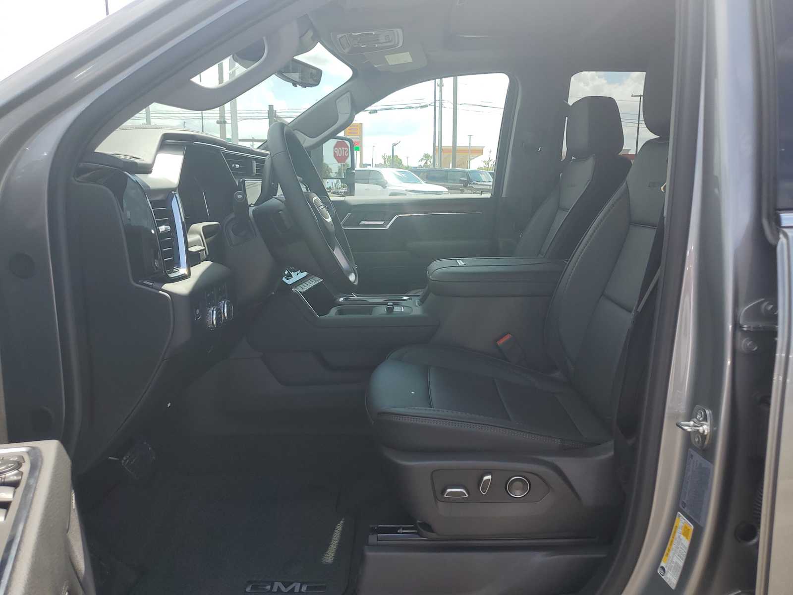2025 Gmc Sierra 2500 HD Denali photo 37
