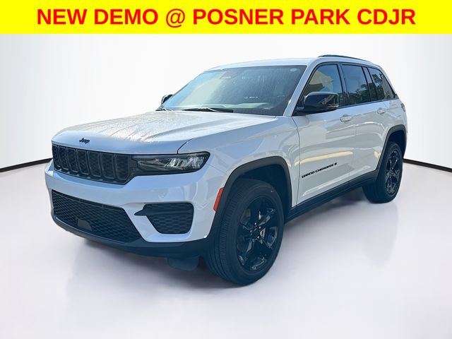 2025 Jeep Grand Cherokee Altitude's photo